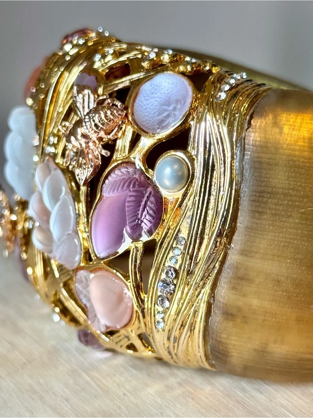 VTG Estate Alexis Bittar Secret Garden Bee Lucite Hinged Cuff Bracelet—Rare Find